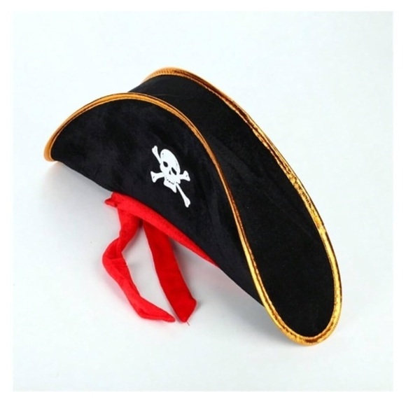 3 pack of never been worn pirate hats - Picture 5 of 6